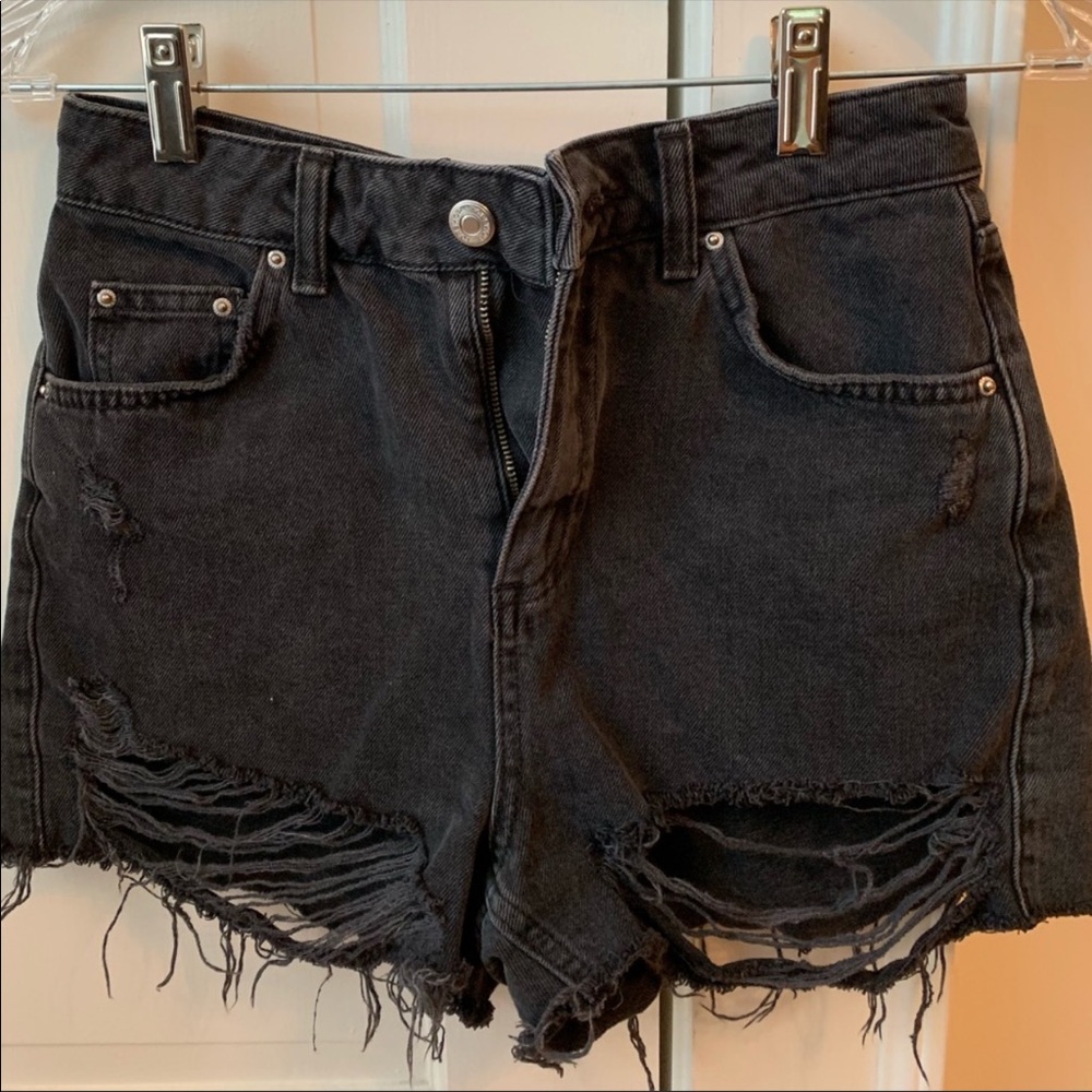 Black Ripped Mom Shorts - Picture 3 of 3